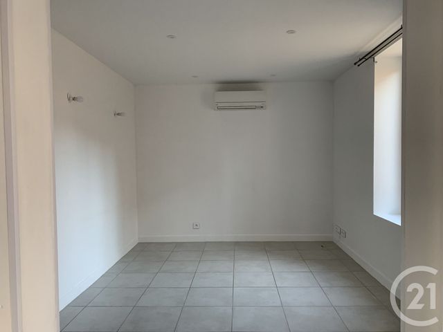 Afficher la photo en grand Appartement F3 à vendre - 3 pièces - 61.18 m2 - CLERMONT L HERAULT - 34 - LANGUEDOC-ROUSSILLON - Century 21 Agi Immobilier