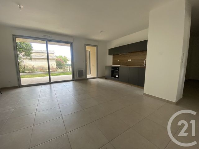 Appartement T3 à vendre - 3 pièces - 70.1 m2 - CLERMONT L HERAULT - 34 - LANGUEDOC-ROUSSILLON - Century 21 Agi Immobilier
