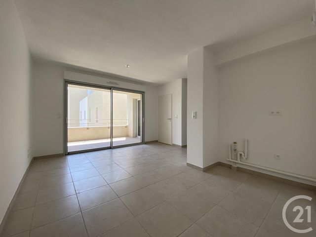 Appartement T2 à vendre - 2 pièces - 41.5 m2 - CLERMONT L HERAULT - 34 - LANGUEDOC-ROUSSILLON - Century 21 Agi Immobilier