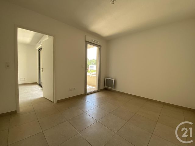 Appartement T2 à vendre - 2 pièces - 41.5 m2 - CLERMONT L HERAULT - 34 - LANGUEDOC-ROUSSILLON - Century 21 Agi Immobilier