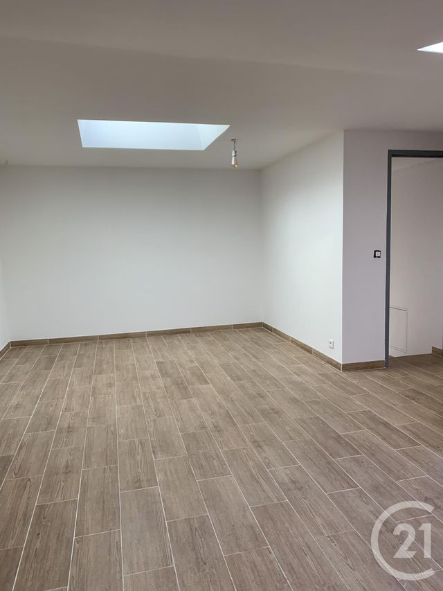 Afficher la photo en grand Appartement Duplex à louer - 3 pièces - 80.66 m2 - BEDARIEUX - 34 - LANGUEDOC-ROUSSILLON - Century 21 Agi Immobilier