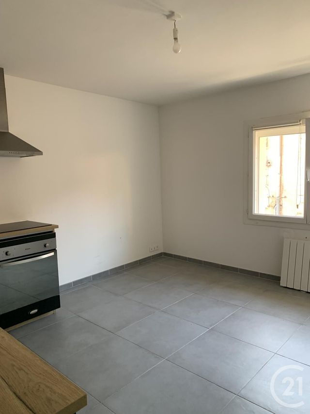 Afficher la photo en grand Appartement Duplex à louer - 3 pièces - 80.66 m2 - BEDARIEUX - 34 - LANGUEDOC-ROUSSILLON - Century 21 Agi Immobilier