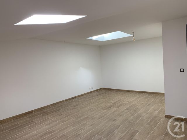 Afficher la photo en grand Appartement Duplex à louer - 3 pièces - 80.66 m2 - BEDARIEUX - 34 - LANGUEDOC-ROUSSILLON - Century 21 Agi Immobilier