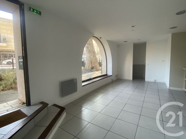 Appartement Local à louer - 1 pièce - 25.0 m2 - CLERMONT L HERAULT - 34 - LANGUEDOC-ROUSSILLON - Century 21 Agi Immobilier