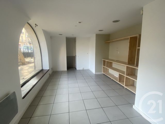 Appartement Local à louer - 1 pièce - 25.0 m2 - CLERMONT L HERAULT - 34 - LANGUEDOC-ROUSSILLON - Century 21 Agi Immobilier