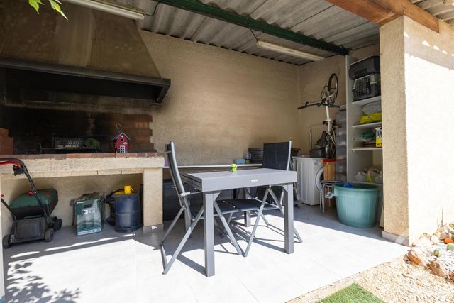 Appartement T4 à vendre - 5 pièces - 101.56 m2 - ST ANDRE DE SANGONIS - 34 - LANGUEDOC-ROUSSILLON - Century 21 Agi Immobilier