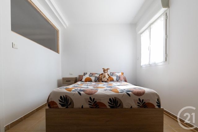 Appartement T4 à vendre - 5 pièces - 101.56 m2 - ST ANDRE DE SANGONIS - 34 - LANGUEDOC-ROUSSILLON - Century 21 Agi Immobilier