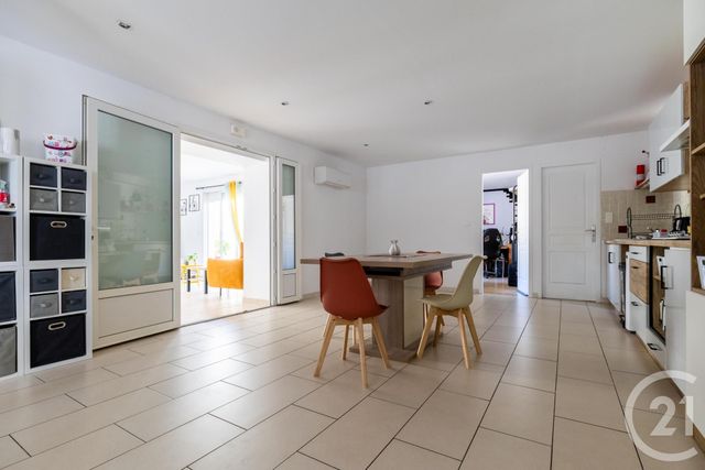 Appartement T4 à vendre - 5 pièces - 101.56 m2 - ST ANDRE DE SANGONIS - 34 - LANGUEDOC-ROUSSILLON - Century 21 Agi Immobilier