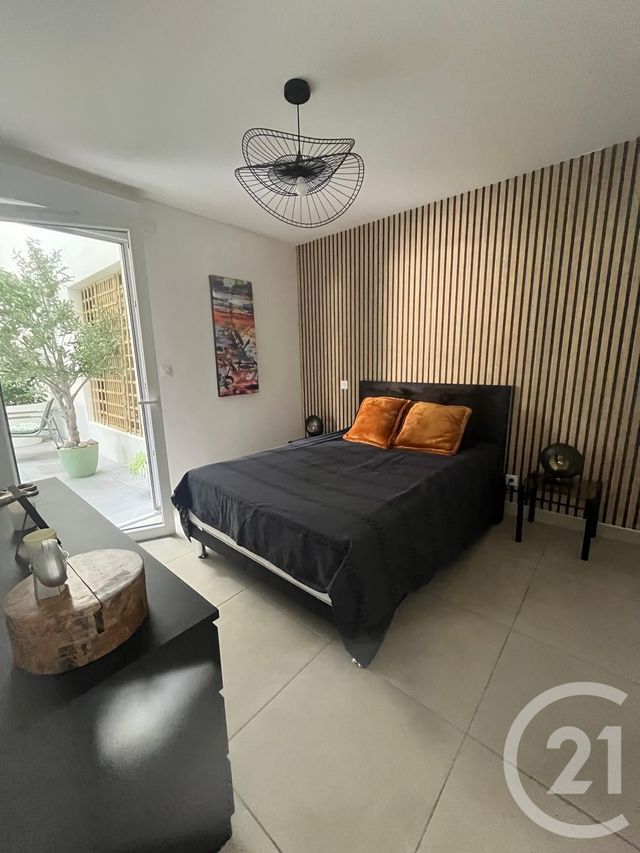 Afficher la photo en grand Appartement T2 à vendre - 2 pièces - 40.0 m2 - CLERMONT L HERAULT - 34 - LANGUEDOC-ROUSSILLON - Century 21 Agi Immobilier