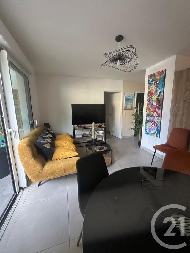 Afficher la photo en grand Appartement T2 à vendre - 2 pièces - 40.0 m2 - CLERMONT L HERAULT - 34 - LANGUEDOC-ROUSSILLON - Century 21 Agi Immobilier