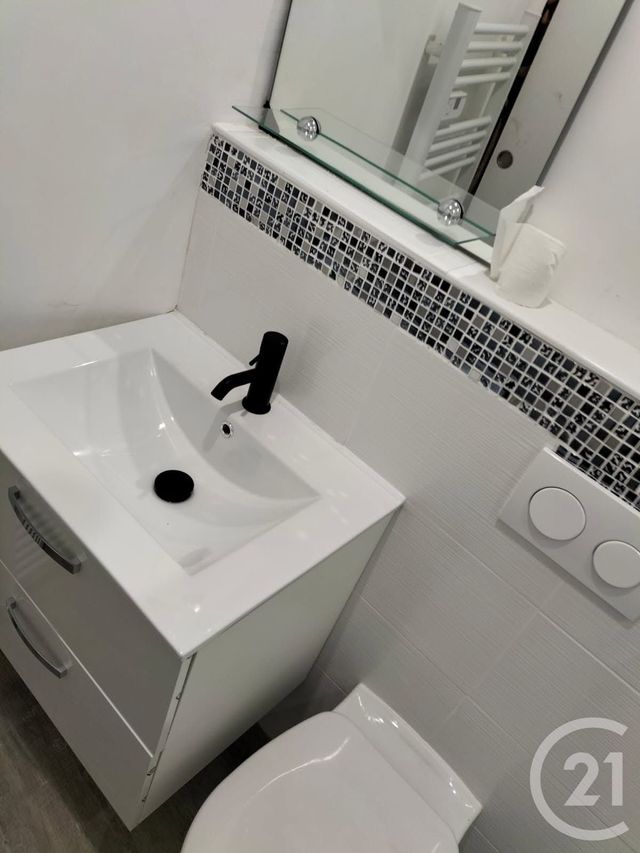Afficher la photo en grand Appartement à vendre - 2 pièces - 23.4 m2 - CLERMONT L HERAULT - 34 - LANGUEDOC-ROUSSILLON - Century 21 Agi Immobilier