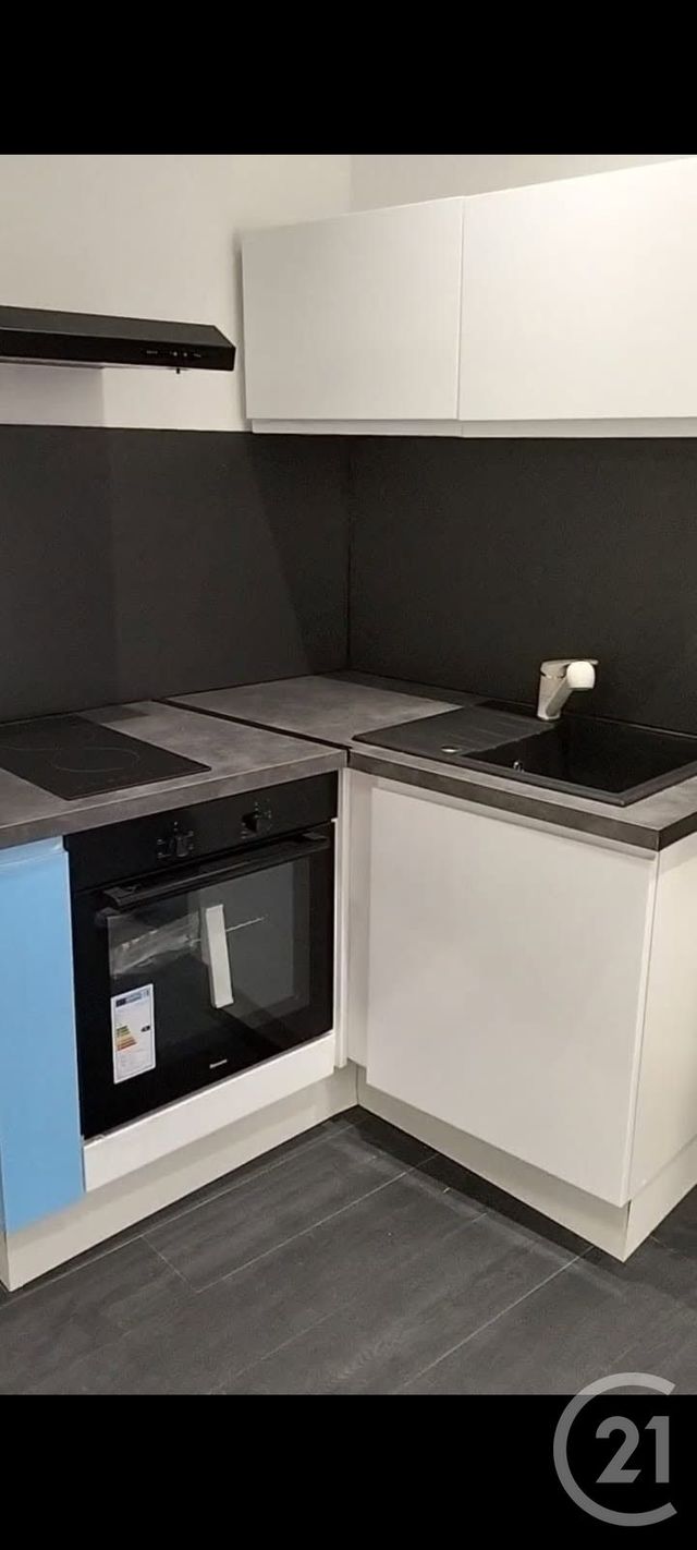 Appartement à vendre - 2 pièces - 23.4 m2 - CLERMONT L HERAULT - 34 - LANGUEDOC-ROUSSILLON - Century 21 Agi Immobilier