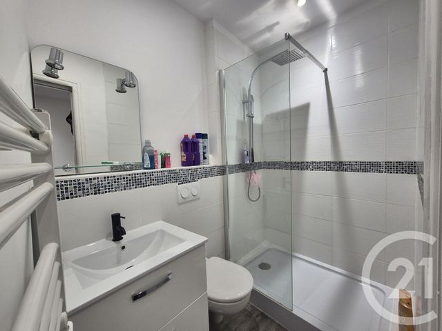 Appartement à vendre - 2 pièces - 23.4 m2 - CLERMONT L HERAULT - 34 - LANGUEDOC-ROUSSILLON - Century 21 Agi Immobilier