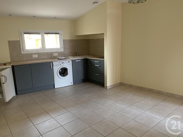 Afficher la photo en grand Appartement à louer - 2 pièces - 33.0 m2 - LE PUECH - 34 - LANGUEDOC-ROUSSILLON - Century 21 Agi Immobilier