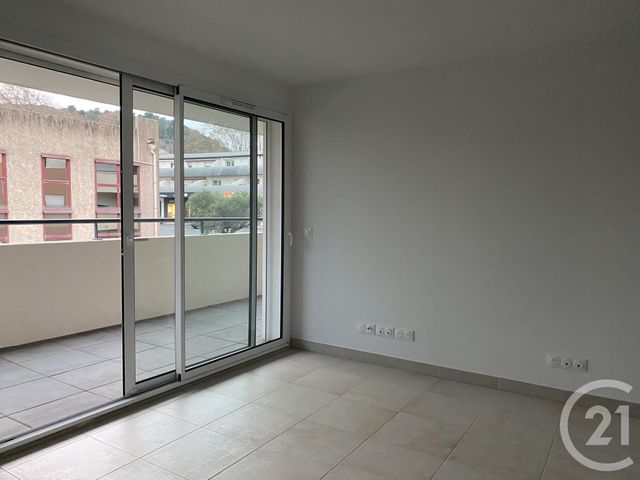 Appartement F3 à louer - 3 pièces - 60.0 m2 - CLERMONT L HERAULT - 34 - LANGUEDOC-ROUSSILLON - Century 21 Agi Immobilier