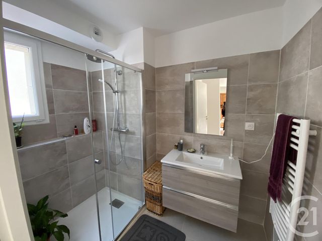 Appartement F3 à louer - 3 pièces - 60.0 m2 - CLERMONT L HERAULT - 34 - LANGUEDOC-ROUSSILLON - Century 21 Agi Immobilier