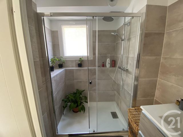 Appartement F3 à louer - 3 pièces - 60.0 m2 - CLERMONT L HERAULT - 34 - LANGUEDOC-ROUSSILLON - Century 21 Agi Immobilier