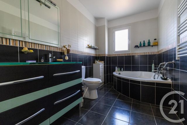 maison à vendre - 6 pièces - 134.48 m2 - CLERMONT L HERAULT - 34 - LANGUEDOC-ROUSSILLON - Century 21 Agi Immobilier