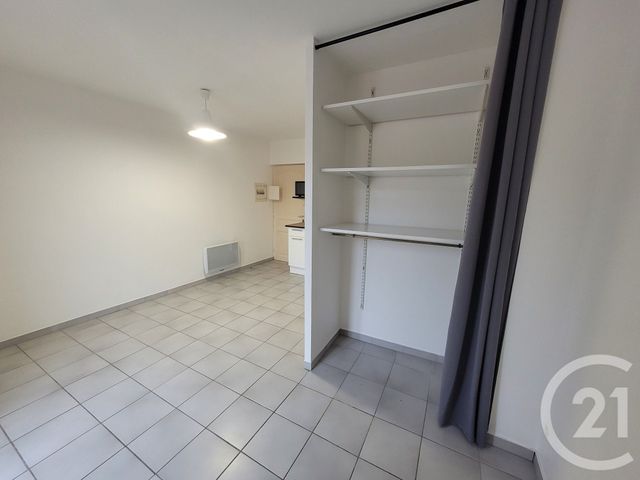 Appartement Studio à louer - 1 pièce - 18.5 m2 - CLERMONT L HERAULT - 34 - LANGUEDOC-ROUSSILLON - Century 21 Agi Immobilier