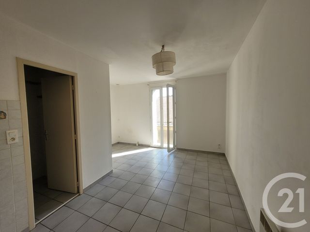 Appartement Studio à louer - 1 pièce - 18.5 m2 - CLERMONT L HERAULT - 34 - LANGUEDOC-ROUSSILLON - Century 21 Agi Immobilier