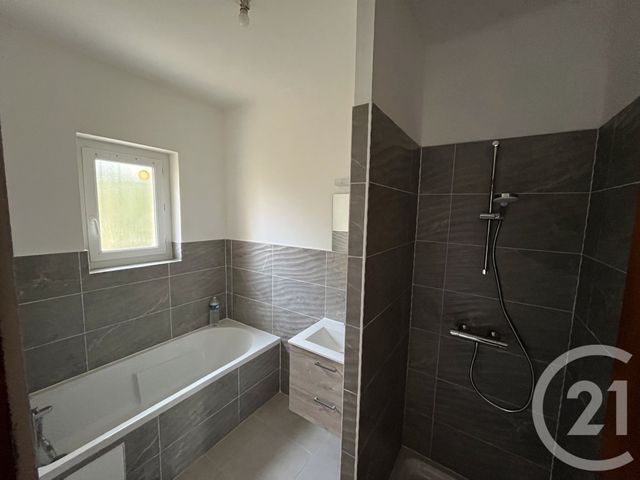 Appartement F4 à louer - 4 pièces - 100.0 m2 - ST PARGOIRE - 34 - LANGUEDOC-ROUSSILLON - Century 21 Agi Immobilier