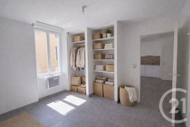 Appartement F3 à louer - 3 pièces - 40.0 m2 - BEDARIEUX - 34 - LANGUEDOC-ROUSSILLON - Century 21 Agi Immobilier