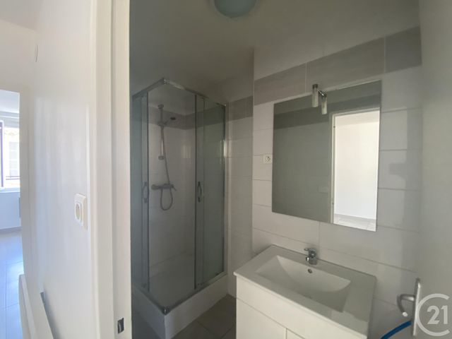 Appartement F3 à louer - 3 pièces - 40.07 m2 - BEDARIEUX - 34 - LANGUEDOC-ROUSSILLON - Century 21 Agi Immobilier