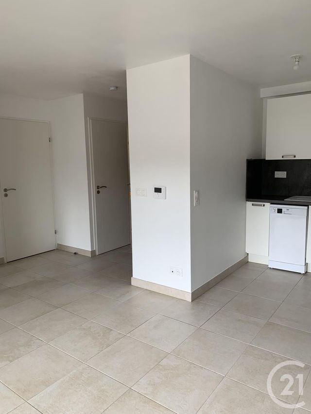 Appartement à louer - 2 pièces - 39.11 m2 - CLERMONT L HERAULT - 34 - LANGUEDOC-ROUSSILLON - Century 21 Agi Immobilier