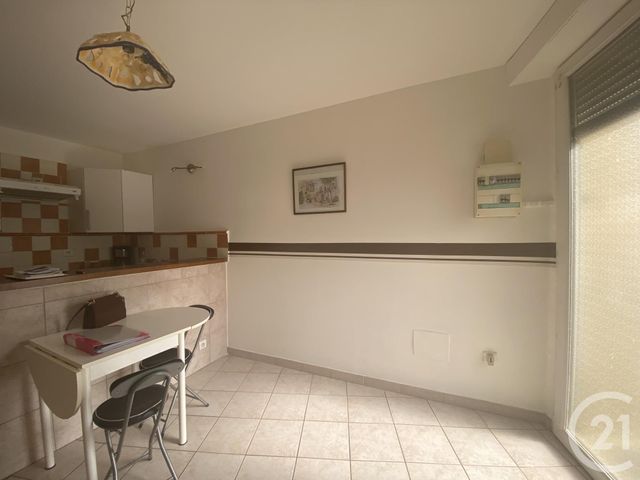 Appartement F2 à louer - 2 pièces - 35.36 m2 - LE POUGET - 34 - LANGUEDOC-ROUSSILLON - Century 21 Agi Immobilier
