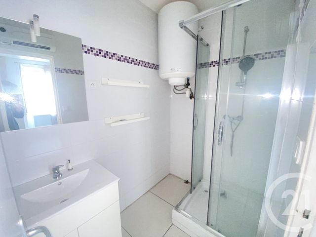 Appartement F3 à louer - 3 pièces - 40.0 m2 - BEDARIEUX - 34 - LANGUEDOC-ROUSSILLON - Century 21 Agi Immobilier