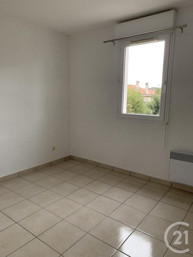 Appartement F3 à louer - 3 pièces - 57.8 m2 - CLERMONT L HERAULT - 34 - LANGUEDOC-ROUSSILLON - Century 21 Agi Immobilier
