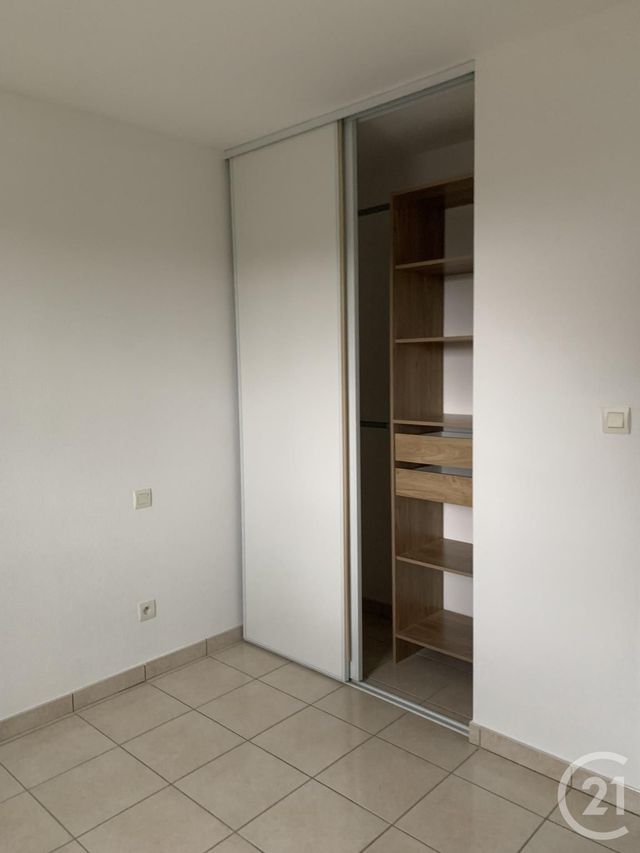 Appartement F3 à louer - 3 pièces - 57.8 m2 - CLERMONT L HERAULT - 34 - LANGUEDOC-ROUSSILLON - Century 21 Agi Immobilier