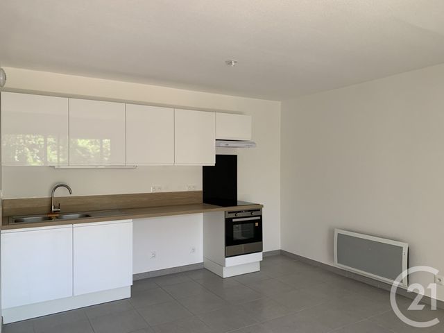 Appartement F2 à louer - 2 pièces - 48.2 m2 - CLERMONT L HERAULT - 34 - LANGUEDOC-ROUSSILLON - Century 21 Agi Immobilier