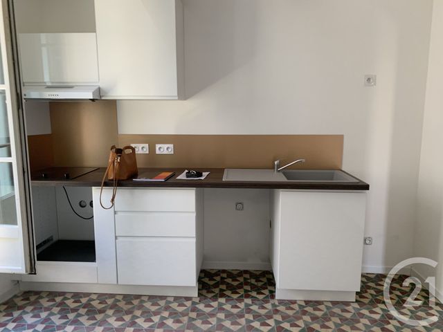 Appartement F2 à louer - 2 pièces - 33.01 m2 - ADISSAN - 34 - LANGUEDOC-ROUSSILLON - Century 21 Agi Immobilier