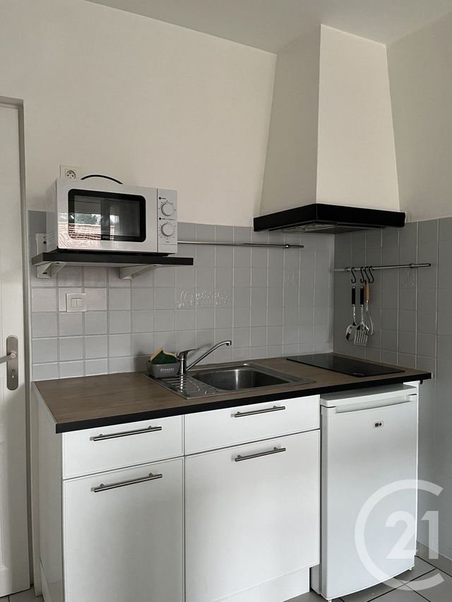 Appartement Studio à louer - 1 pièce - 18.5 m2 - CLERMONT L HERAULT - 34 - LANGUEDOC-ROUSSILLON - Century 21 Agi Immobilier