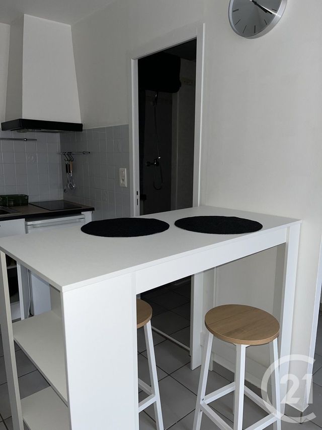 Appartement Studio à louer - 1 pièce - 18.5 m2 - CLERMONT L HERAULT - 34 - LANGUEDOC-ROUSSILLON - Century 21 Agi Immobilier